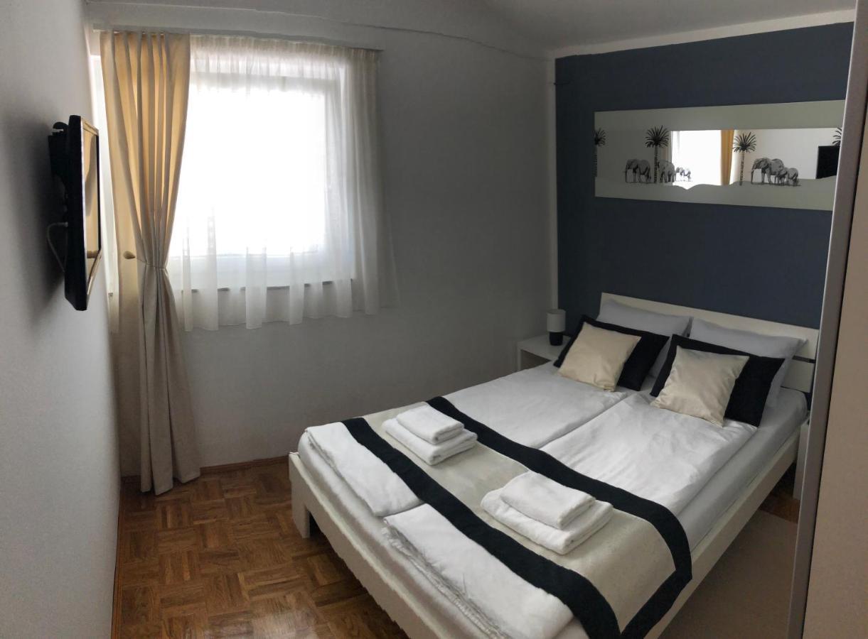 Apartments Loncar-Near Zrce Beach نوفاليا المظهر الخارجي الصورة